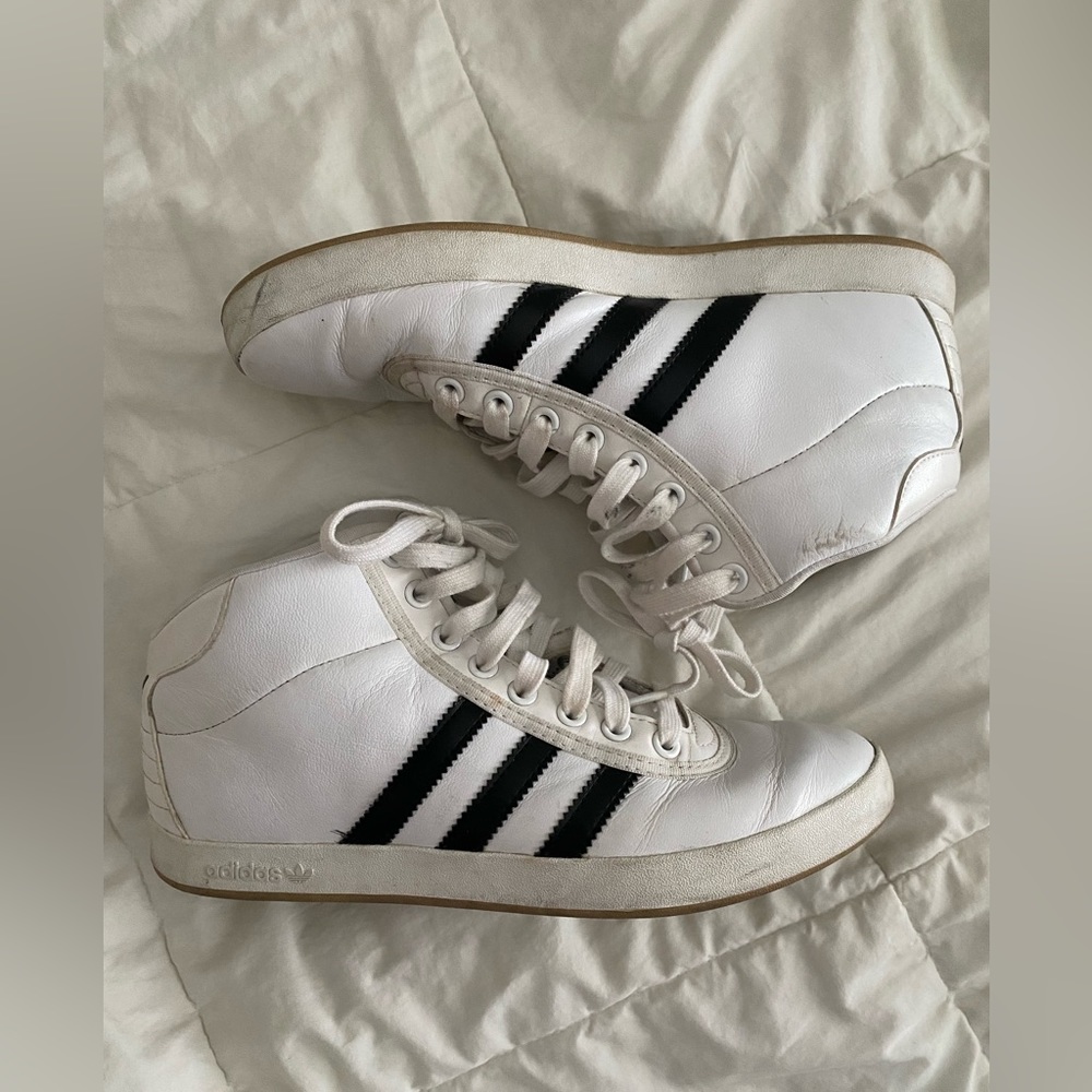 Adidas black and white high top shoes - Picture 2 of 8